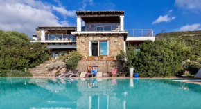 Villa Emmeline fronte mare 5 camere 6 bagni infinity pool WiFi per 12 persone
